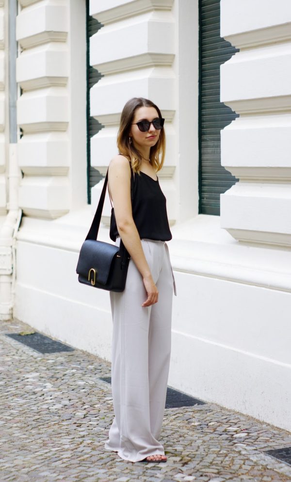 Palazzo Pantolon Nedir, Nasıl Giyilir, Kombinler? 2021 3 Palazzo Pants 1 1 600x994 1