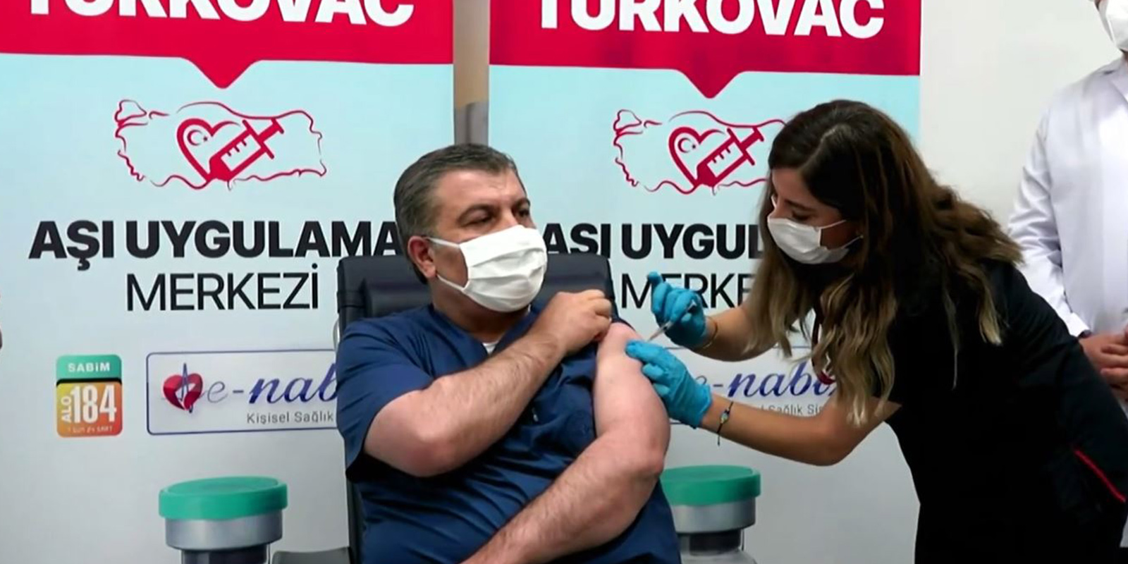 Bakan Koca Turkovac aşısı oldu