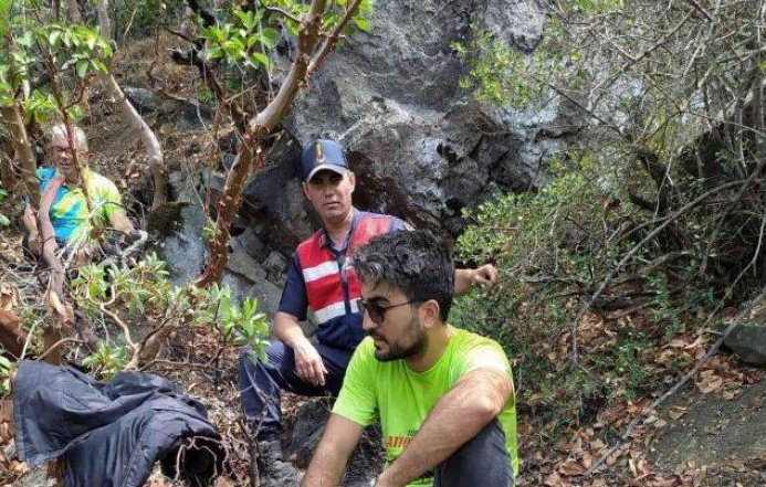 Tokat'ta Yamaç Paraşütü Pilotu Düştü
