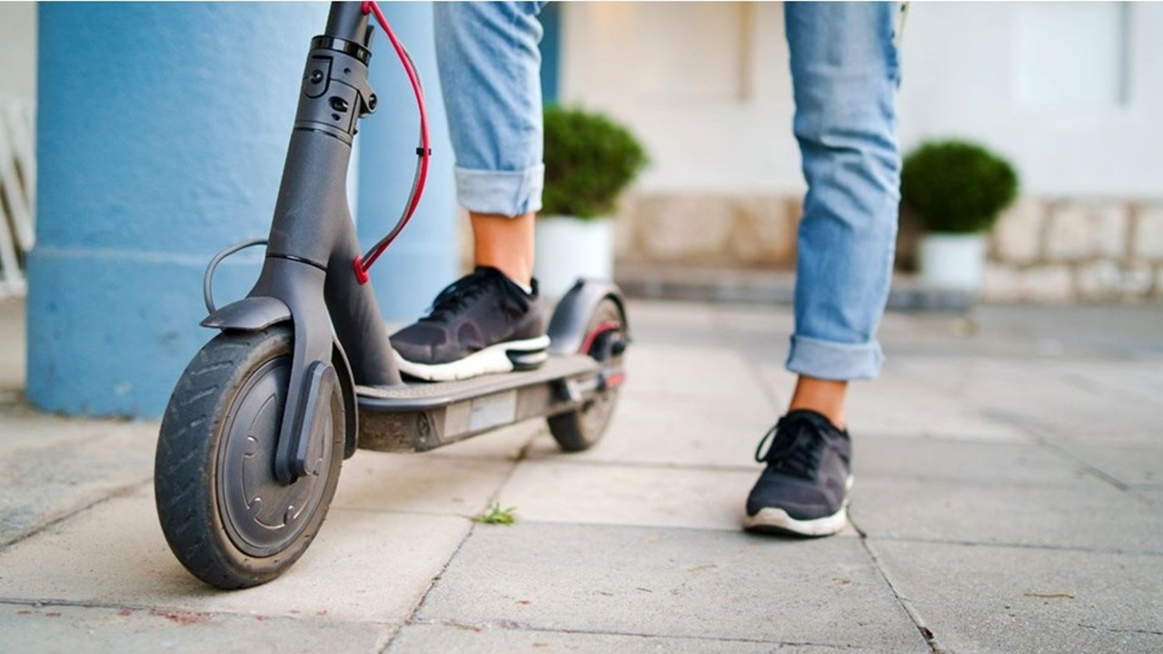 Hey Scooter Nedir, Nerelerde Var, Nasıl Kullanılır? (2023)