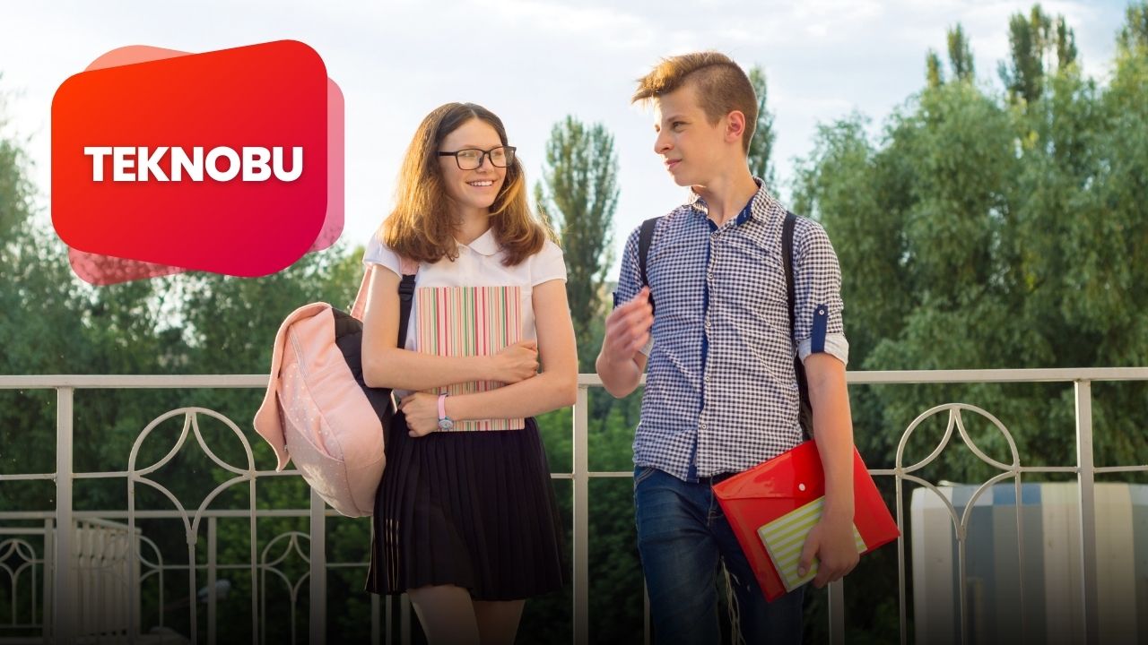 Kızda 2 Erkekte 3 Olan Şey Nedir?