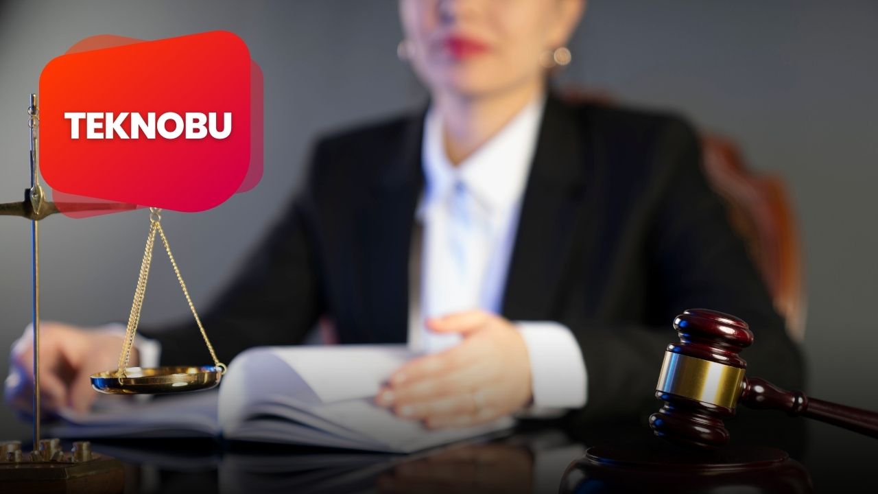 Kadın Savcılar Nasıl Giyinir? (2023)