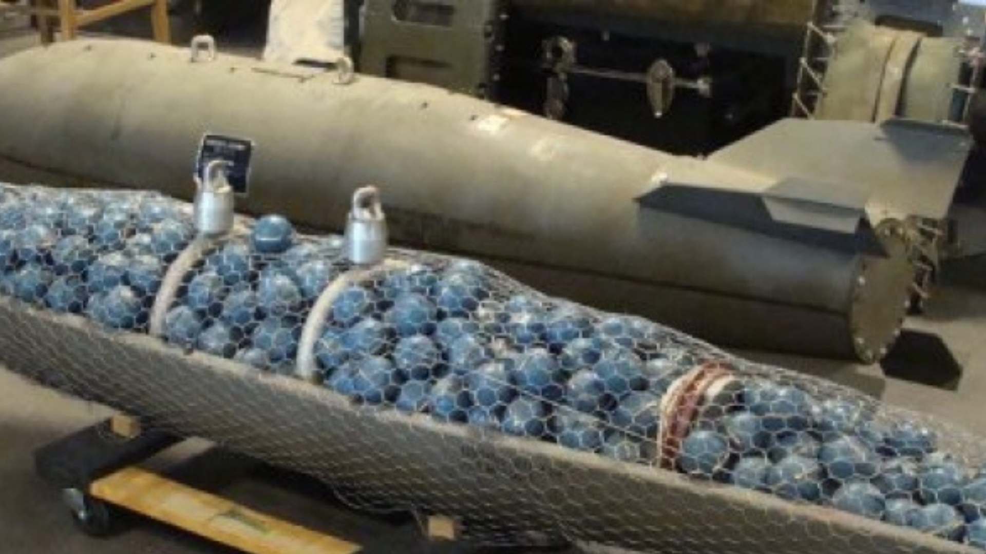 Misket Bombası Neden Yasak? (2023)